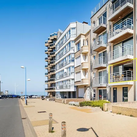 Apartment Duplex Near Zeedijk & Center With Sunny Balcony, Cleaning Included Koksijde